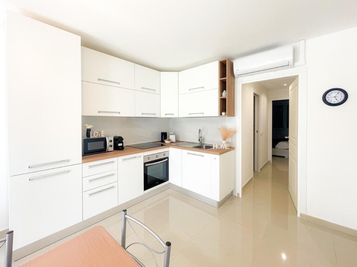 Apartment Lenval 6 Pers Ac Wifi Nice